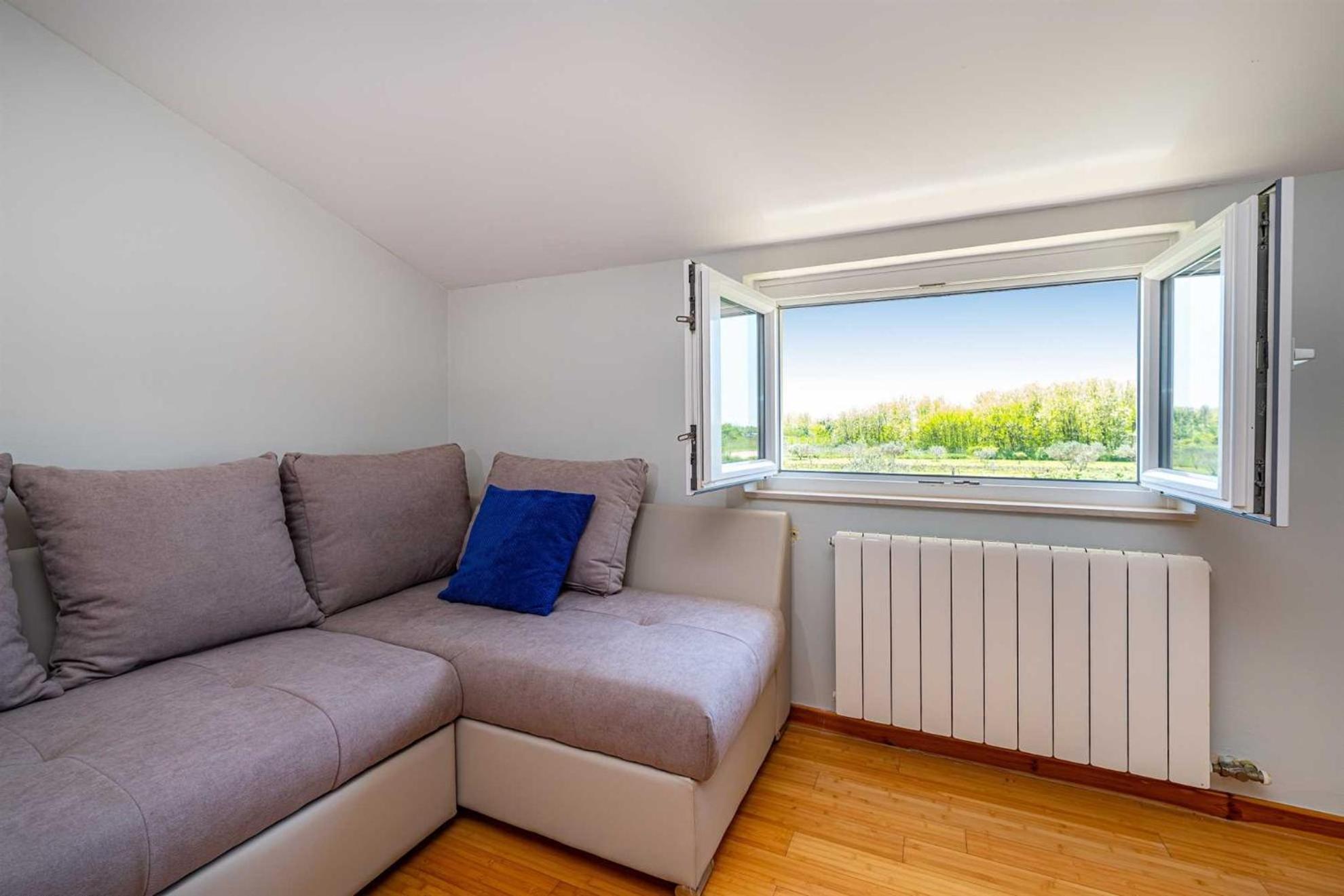 Apartment House Simoni With Pool, Zadar County ปริฟลากา ภายนอก รูปภาพ