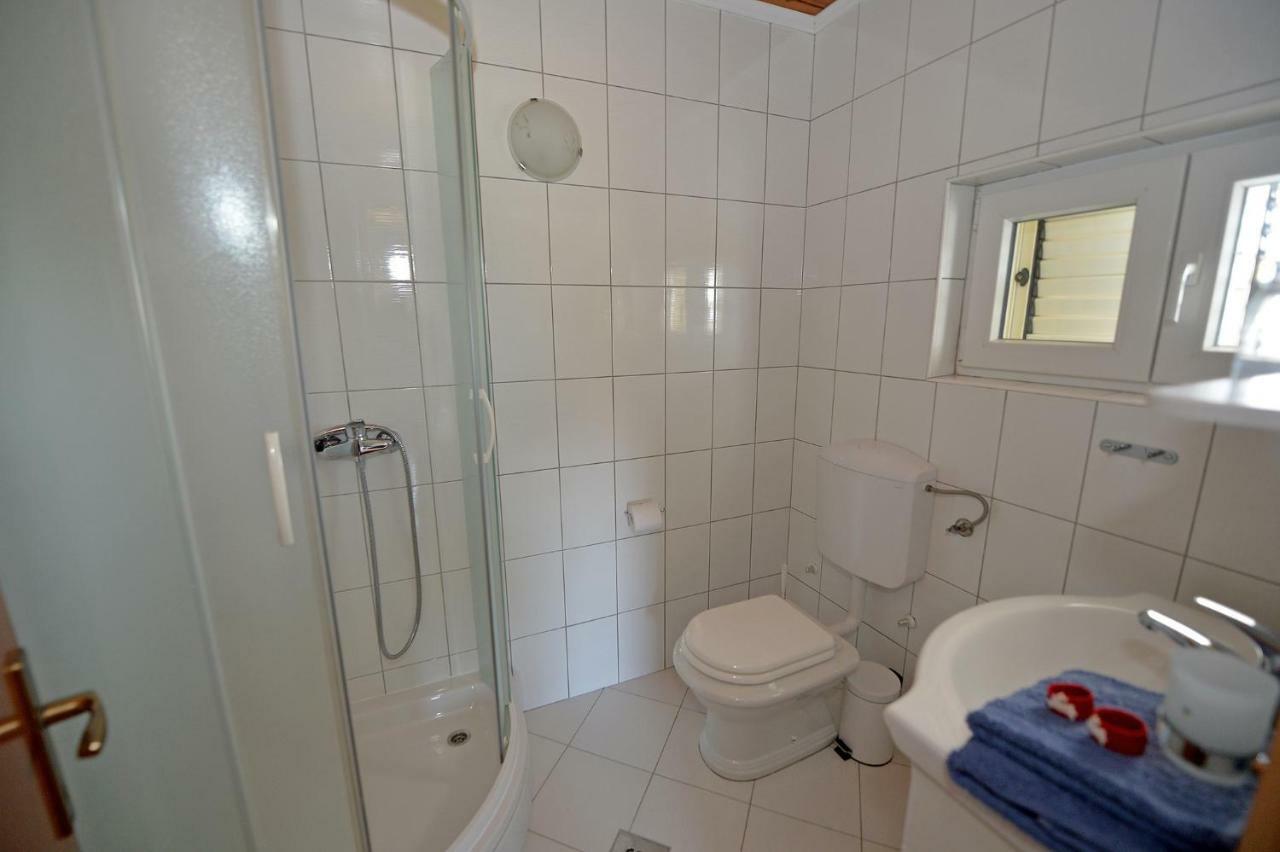 Apartment House Simoni With Pool, Zadar County ปริฟลากา ภายนอก รูปภาพ