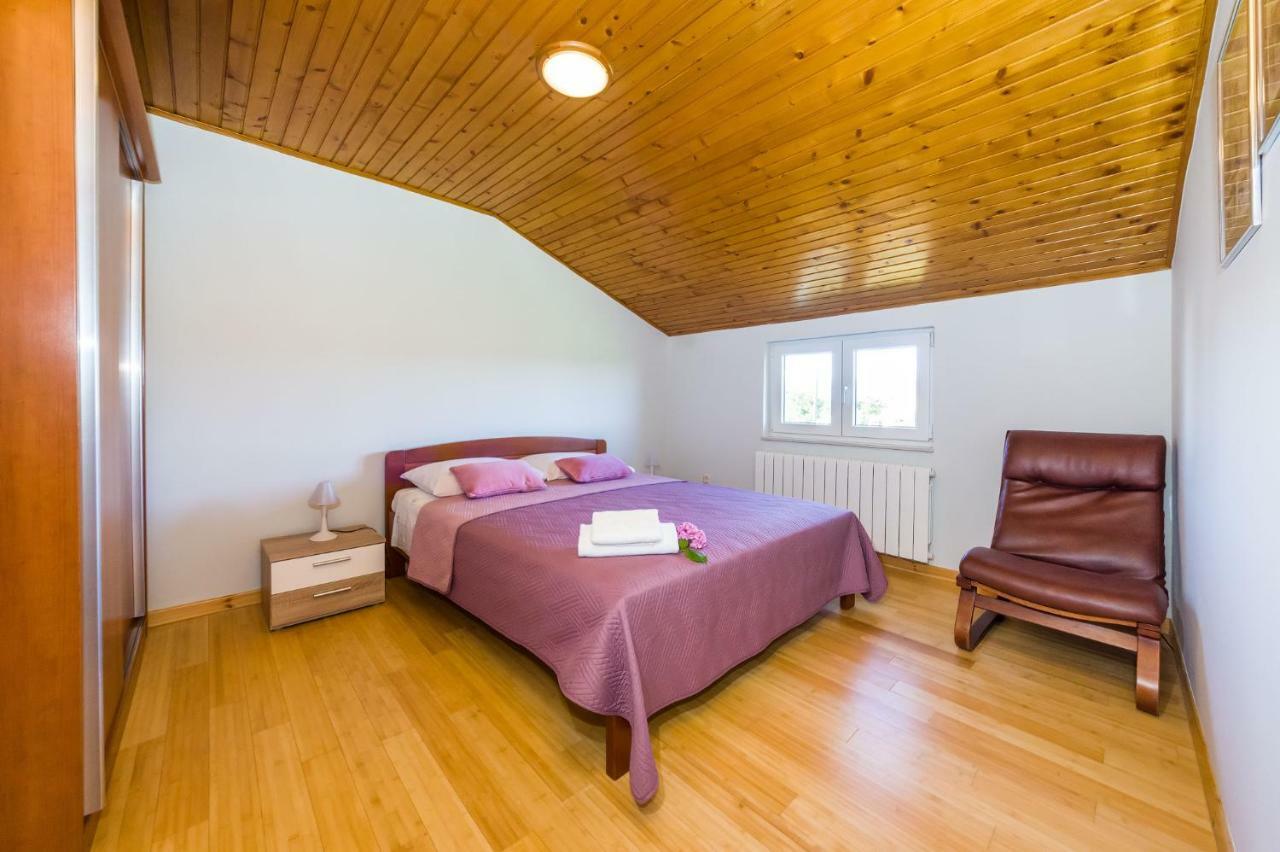 Apartment House Simoni With Pool, Zadar County ปริฟลากา ภายนอก รูปภาพ