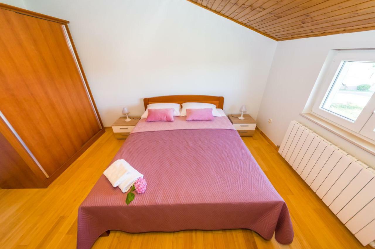 Apartment House Simoni With Pool, Zadar County ปริฟลากา ภายนอก รูปภาพ